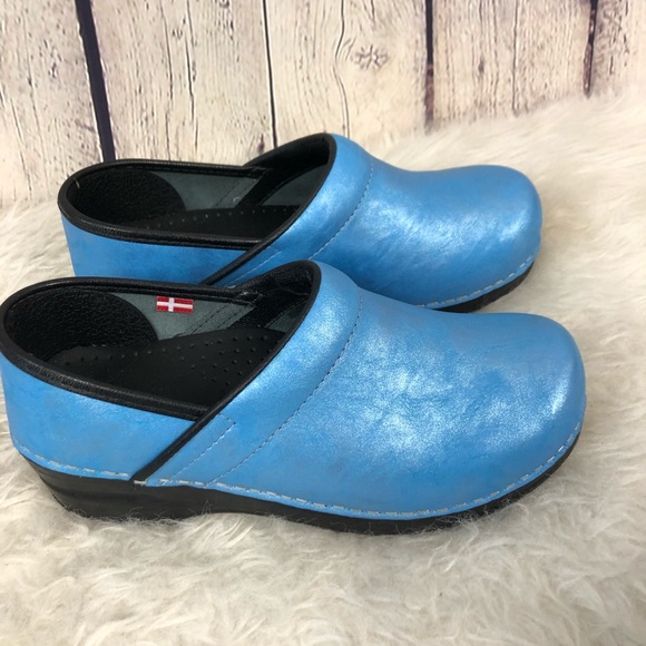 Sanita clogs nursing blue size 37. US 6.5 - Picture 2 of 8